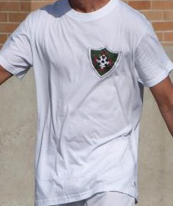 t-shirt: branca, verde   